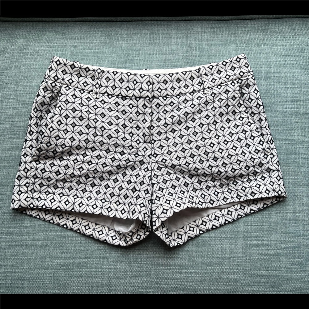 J. Crew Factory Navy & White Eyelet Spring Summer Shorts - SZ 0 🔷